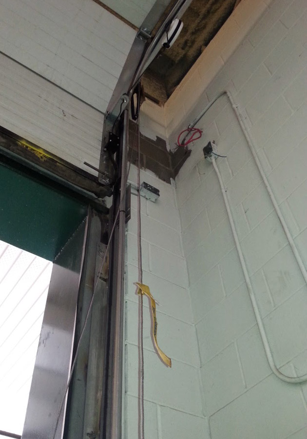 20140708_130337bayDoorShoppersDrugMart2